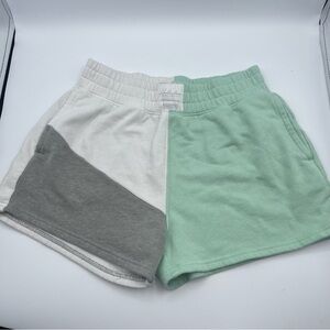 Hollister Ultra High Rise Shorts green grey white womens size small